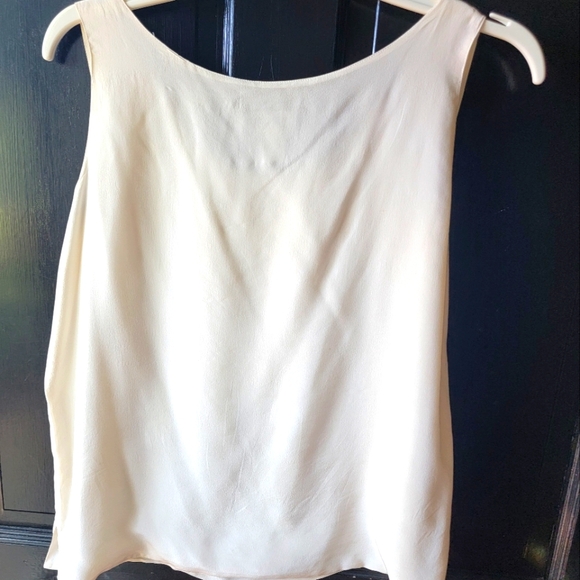 100% Silk Shell on cream by Spencer Jeremy - Picture 3 of 5